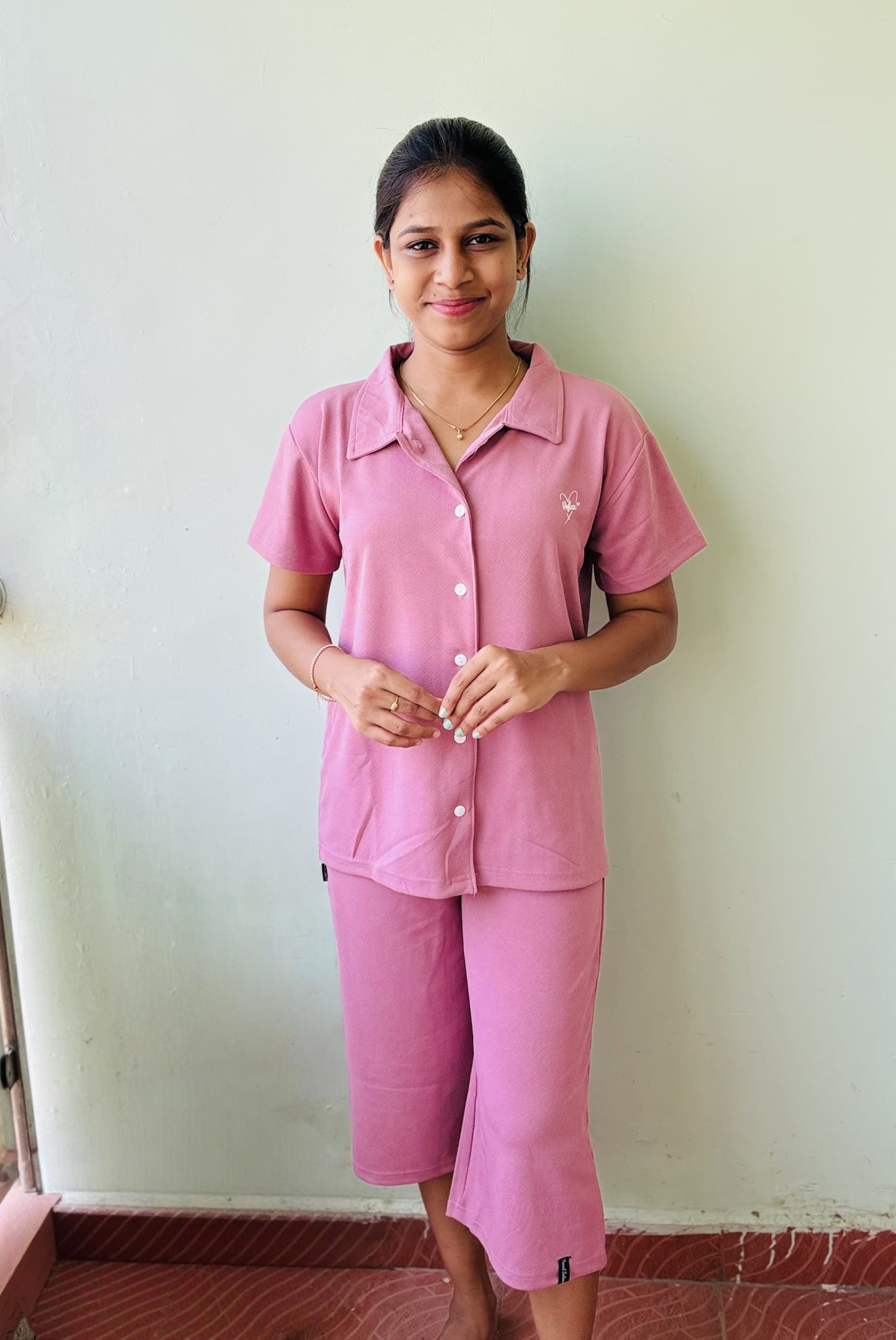 Pink Collar Shirt With 3/4th Pant