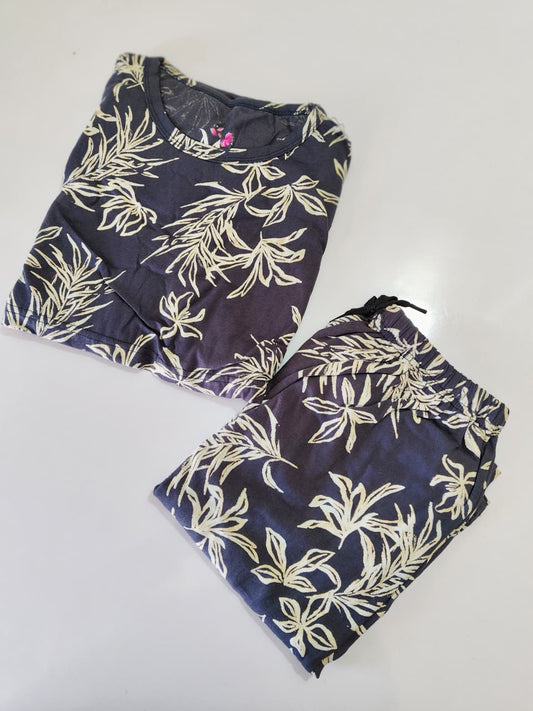 Black Leaf Feeding Peplum Sets