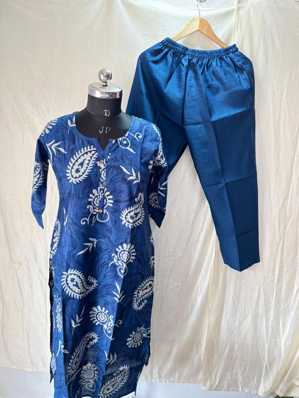 Co Ord Set With Plain Pant