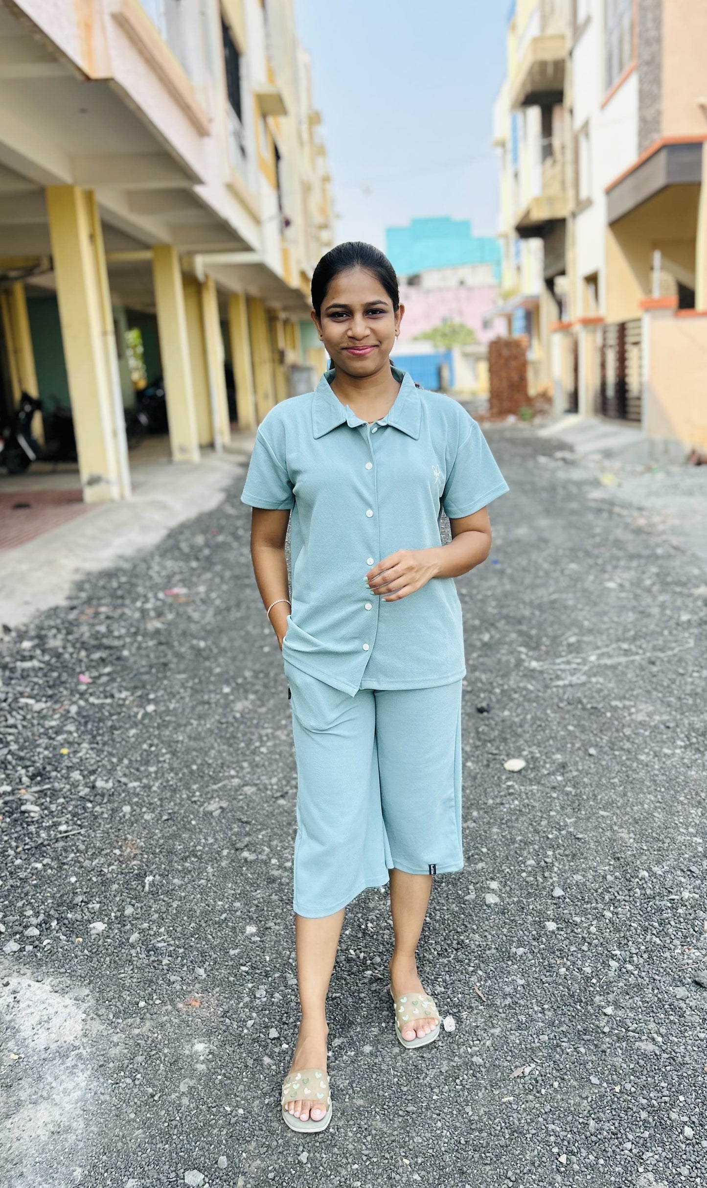 Light Blue Shade Collar Shirt With 3/4th Pant