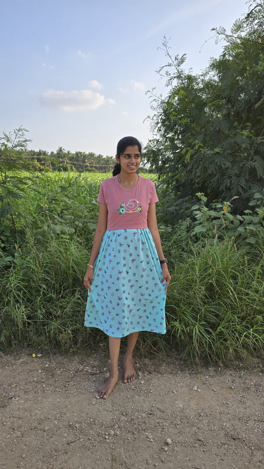 Dual Colour Feeding Frock