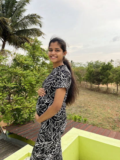 Black And White Texture Feeding Night Dress