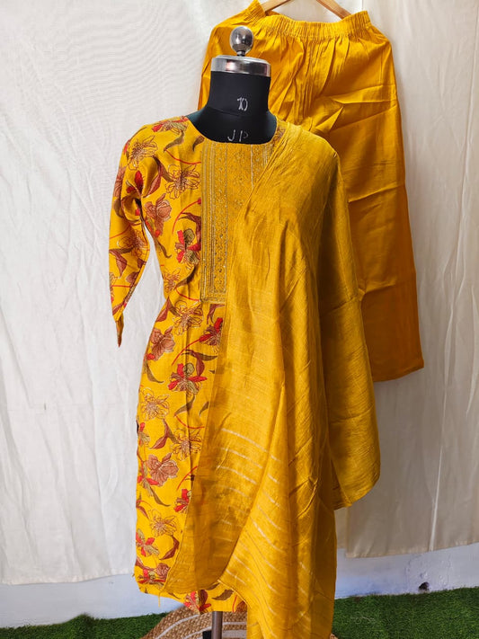 Capsule Kurti Set