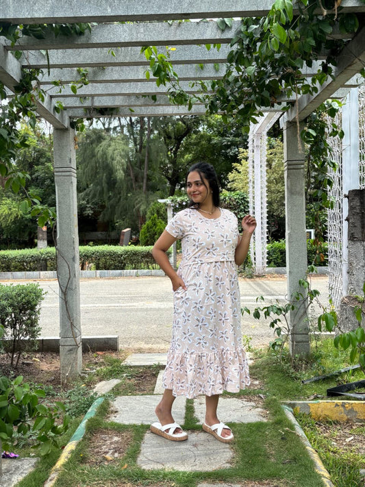 Cream White Stylish Feeding Frock With ( Inner V Type Feeding )